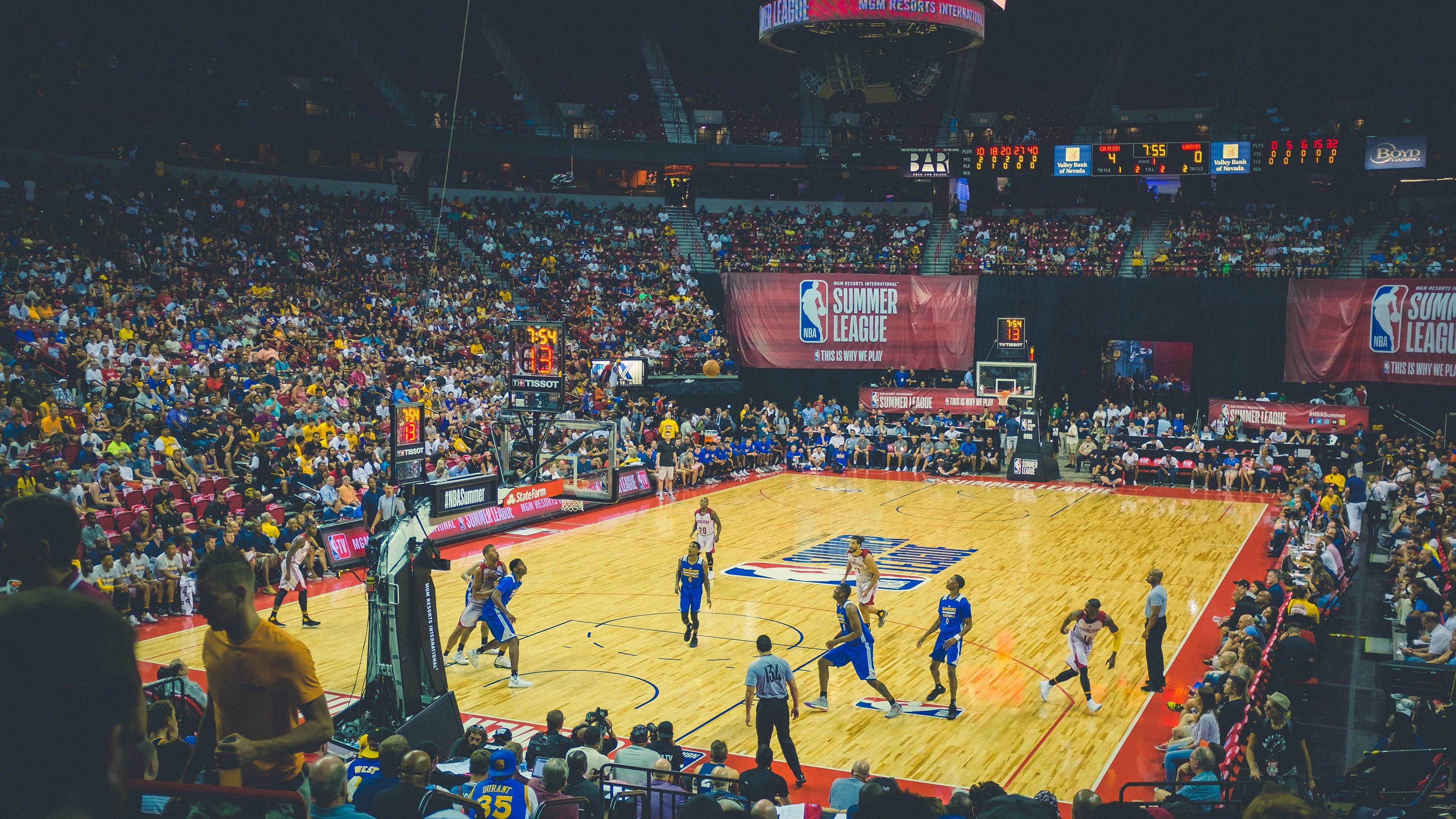 拆封三盒Topps Chrome NBA球星卡，新秀球员的梦想与收藏热潮