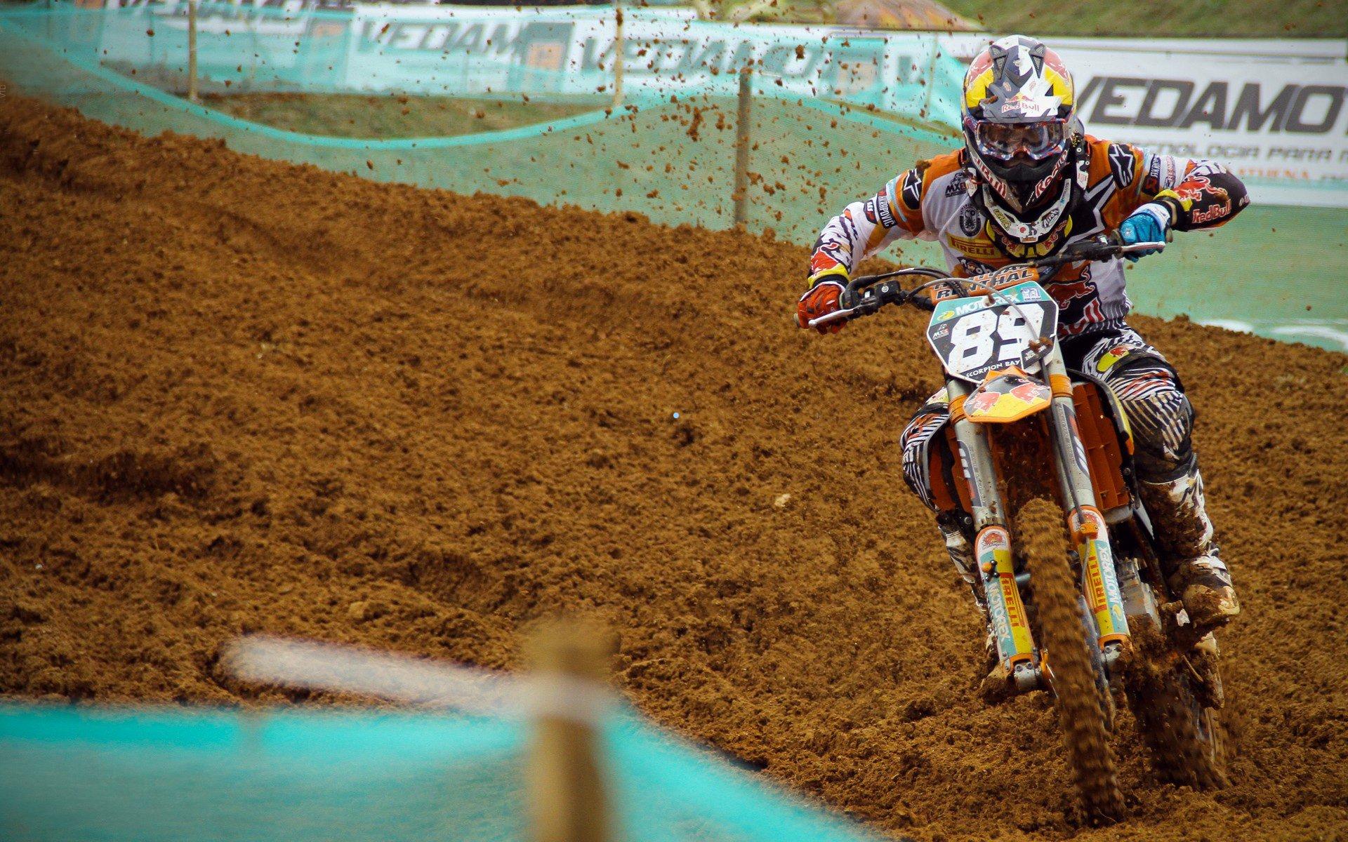 王欣瑜赛后趣谈奥斯塔彭科，赛场上的猛将，生活中的幽默搭档